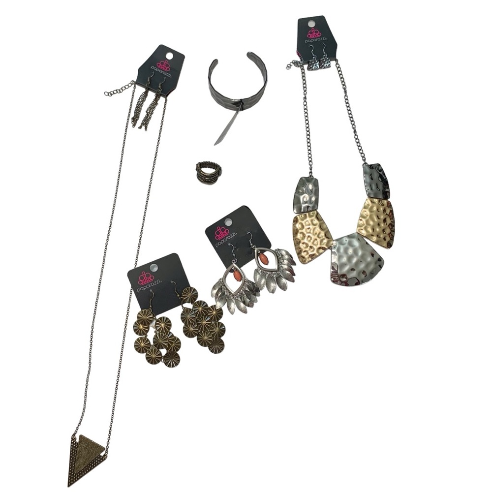 PAPARAZZI 8pc Bundle of Multi Metal Fashion Jewelry